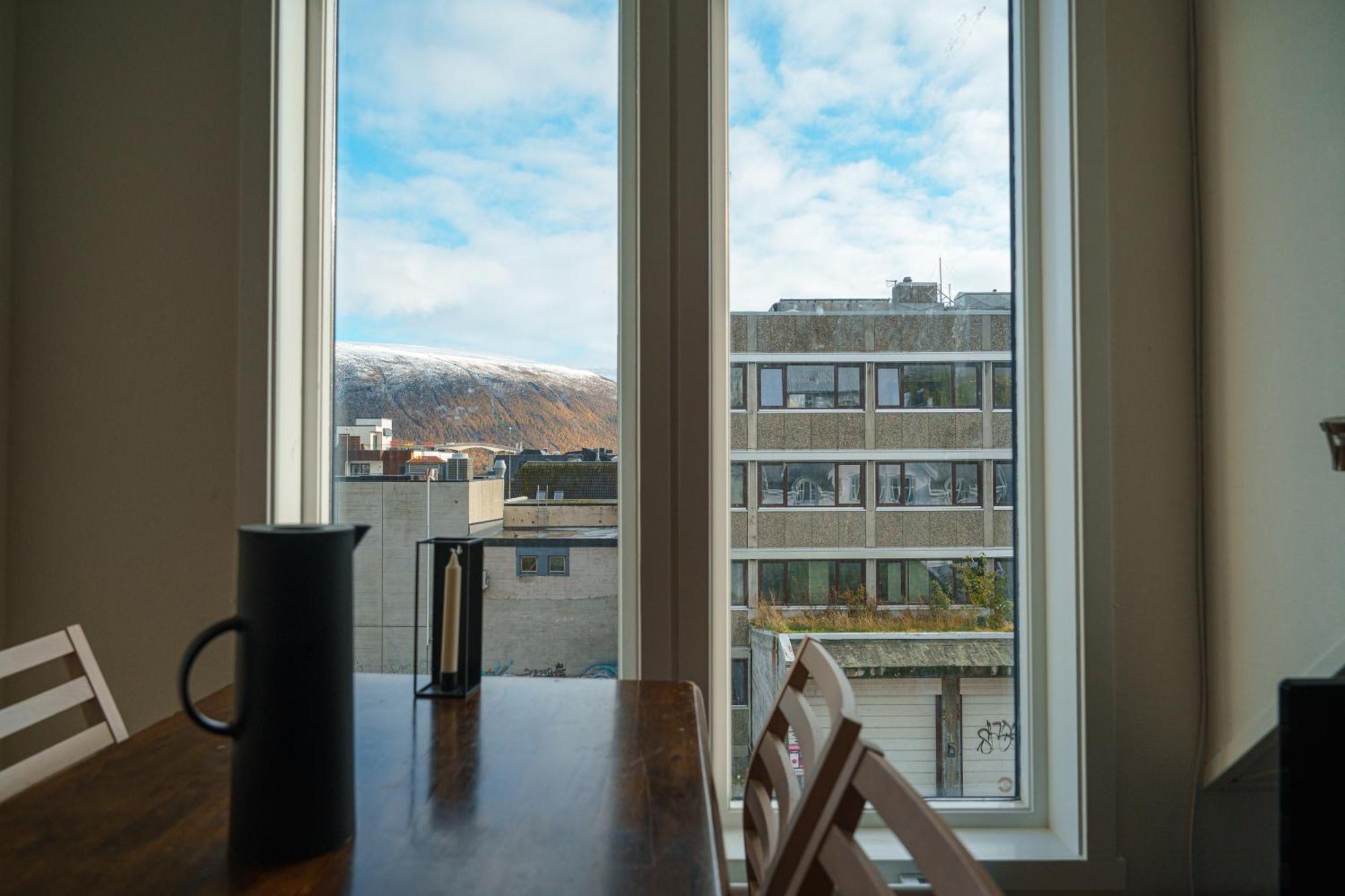 2 And 3 Rooms Apartments Tromsø Esterno foto